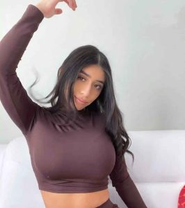 Violet Myers Ethnicity, Biography, Career & Net Worth 2025
