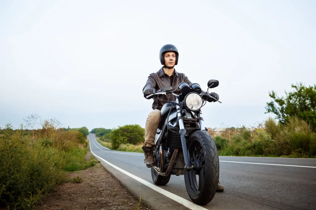 4 Safety Tips for Motorcycle Riders on Busy Roads
